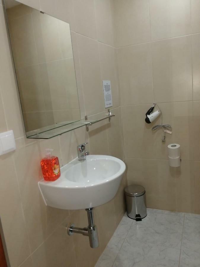 Ocean'S 7 - Lagos Guest House ภายนอก รูปภาพ